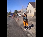 На каких улицах Астрахани делают ямочный ремонт