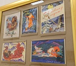 Более 200 новогодних советских открыток представлены в Астраханском театре кукол