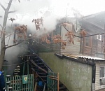 Астраханцы, у которых вчера сгорел дом, просят помощи