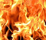  В Астрахани в районе Кировского рынка – крупный пожар, горят несколько соседних домов