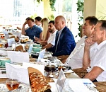 В Астрахани упростят процедуру открытия летних кафе