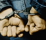 Астраханец украл из магазина дорогую туалетную воду, чтобы подарить возлюбленной