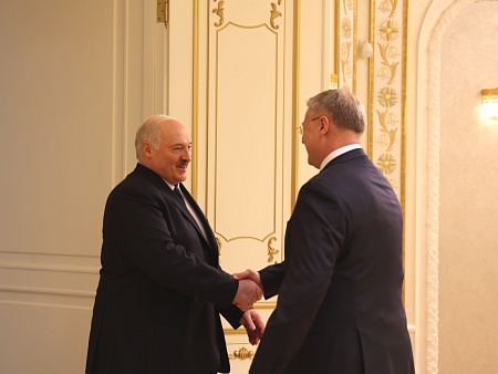 Астраханский губернатор поздравил Александра Лукашенко с Днем единения народов России и Беларуси