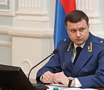 Замгенерального прокурора Андрей Кикоть проследит за тем, чтобы астраханские медики получили стимулирующие выплаты 