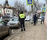 В Астрахани на рынке Большие Исады эвакуировали автомобили: видео