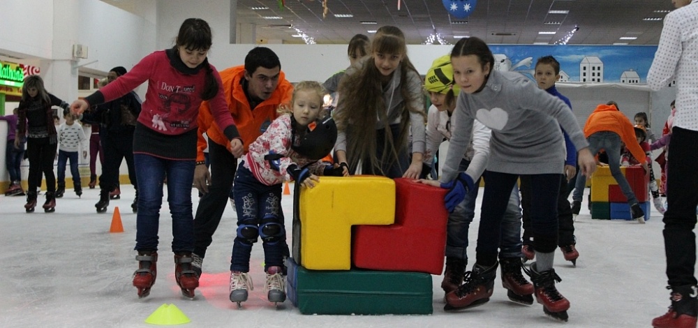 Астраханцев приглашают на День зимних видов спорта