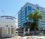 Александро-Мариинская больница прекращает прием больных, кроме коронавирусных