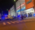 В Астрахани оцепили и эвакуировали ТРЦ "Ярмарка": видео