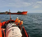 Шансов найти живым нет: при взрыве танкера в Азовском море пропал астраханец