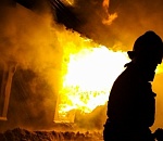 Двое астраханцев заживо сгорели в жилом доме