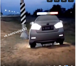 Астраханских водителей пугают светящимися арт-объектами