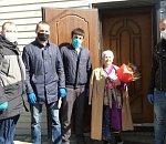 Более 80 ветеранов железнодорожных предприятий получили помощь от волонтёров Астраханского региона Приволжской магистрали