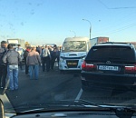 Соцсети: в Астрахани опрокинулась маршрутка с пассажирами