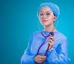 По статистике астраханские медсестры получают 28 тысяч рублей в месяц 