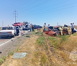 На астраханской трассе произошло ДТП: сообщается о восьми пострадавших