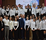 Игорь Седов поговорил с астраханскими школьниками на тему, близкую каждому