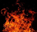 Молодая астраханка задохнулась в лифте из-за пожара в подъезде