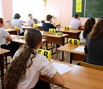 Более 1300 астраханских школьников сдали ЕГЭ по иностранным языкам и биологии 