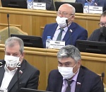 Маски-шоу в Думе Астраханской области