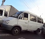 Комбо! На Савушкина столкнулись газель, газель и иномарка