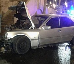 Астраханец на иномарке взрезался в ограждение Кремля