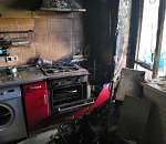 В Астрахани вспыхнул серьезный пожар в пятиэтажке