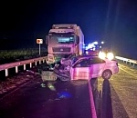 В Астраханской области на федеральной трассе погибла автоледи