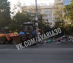 В центре Астрахани из-за загоревшегося мусора возникла техногенная катастрофа