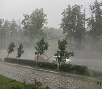 Астраханцев предупреждают о метеорологическом комбо: ливне, грозе и граде