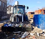 За новогоднюю декаду из Астрахани вывезли более 280 тонн мусора и 55 тонн льда