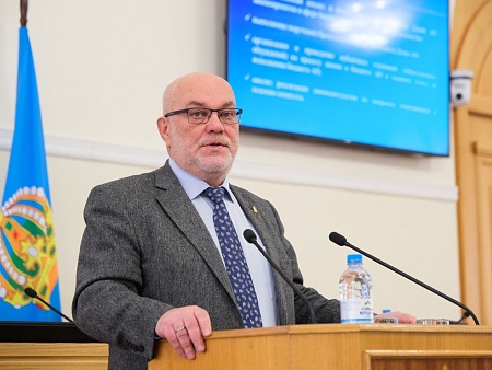 Виталий Гутман представил отчет о работе комитета по бюджету и налогам за 2025 год