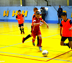 В Ахтубинске проходит турнир по футболу памяти губернатора Анатолия Гужвина