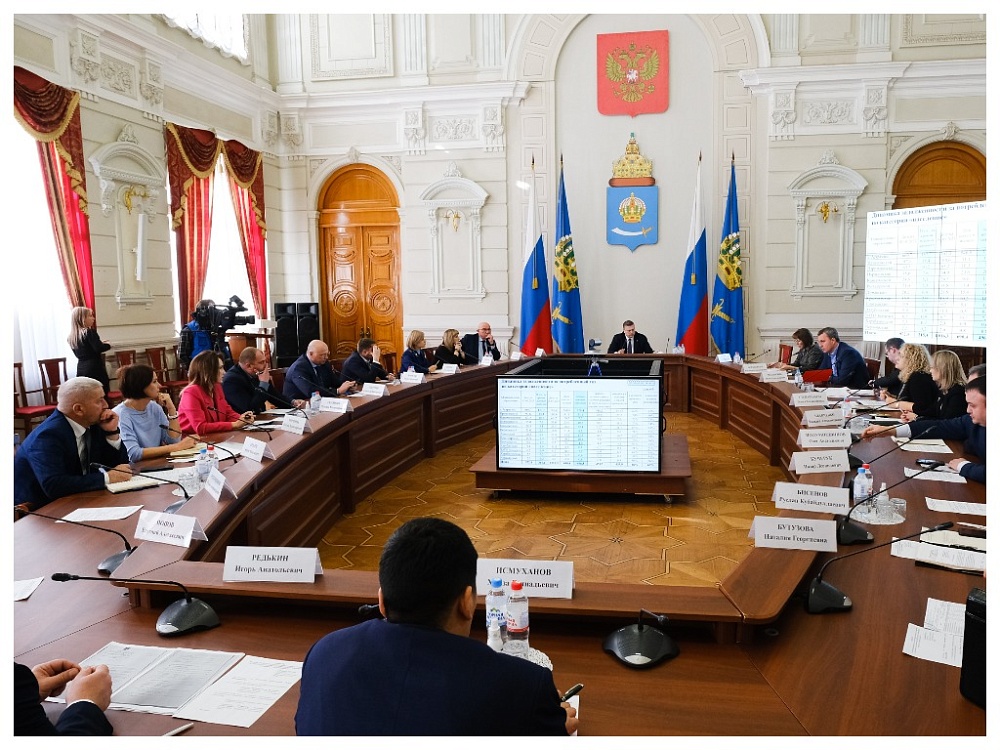 В астраханском правительстве решают, как снизить баснословные долги населения за газ