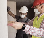 Мигранты незаконно трудились на муниципальном объекте в Астрахани