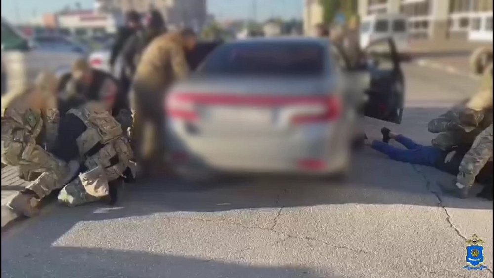 Силовики задержали в Астрахани грабителей-домушников из Волгограда