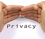 Астраханец отправил интимные фото жены ее родственникам