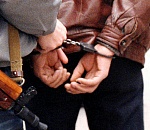 Двое астраханцев украли 15 000 товаров с продуктового склада