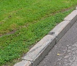 Прокуратура не нашла на астраханской дороге бордюров