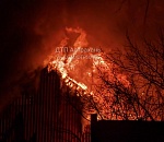 С легким жаром! В Астрахани на видео попала полыхающая баня