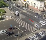 Водитель Кадиллака, устроивший ДТП у "Кристалла", удивил астраханцев своей реакцией