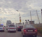 Астраханку довезли до роддома с мигалками и проблесковыми маячками