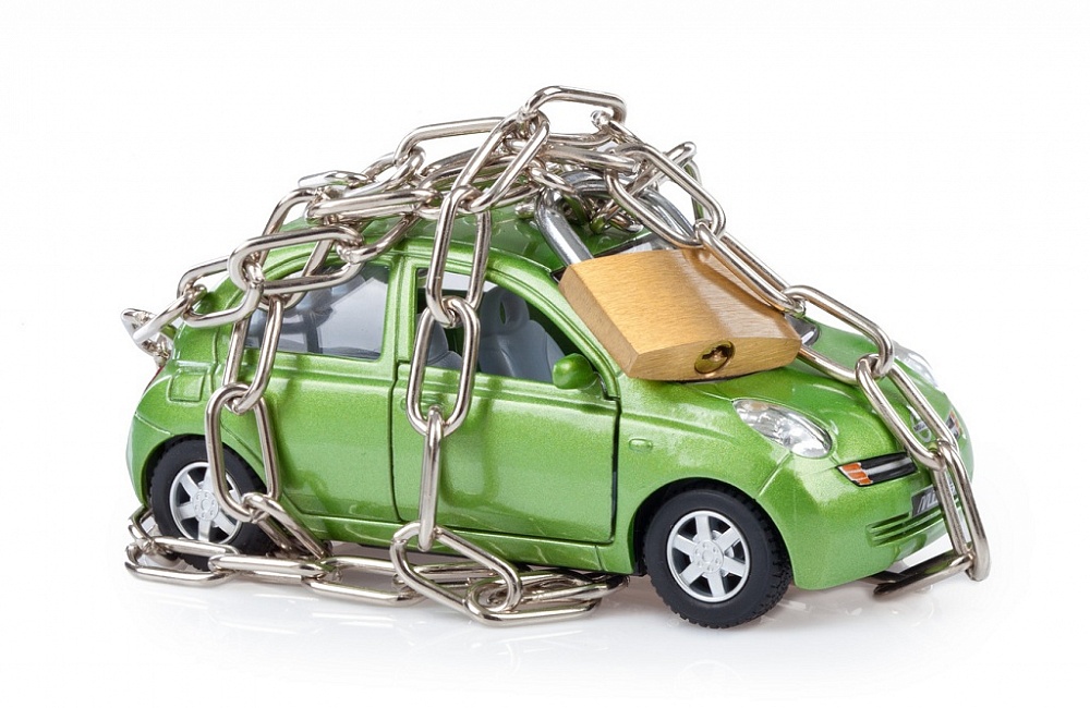 У астраханцев на Новом и Старом мостах забирали машины, телефоны и видеорегистраторы