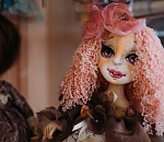 Астраханцев приглашают на выставку то ли людей, то ли кукол