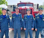 В Астрахани из загоревшейся многоэтажки пожарные спасли пятерых и эвакуировали около полусотни человек