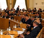 «Когда-то депутатов любили больше»