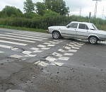 В Астрахани у школы срезали лежачего полицейского. Говорят, из-за московских автобусов
