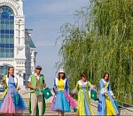 Астраханский театр оперы и балета поздравил детишек с Днем знаний