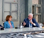 На площадке АГУ на VII Каспийском медиафоруме обсудили тренды деловой журналистики 