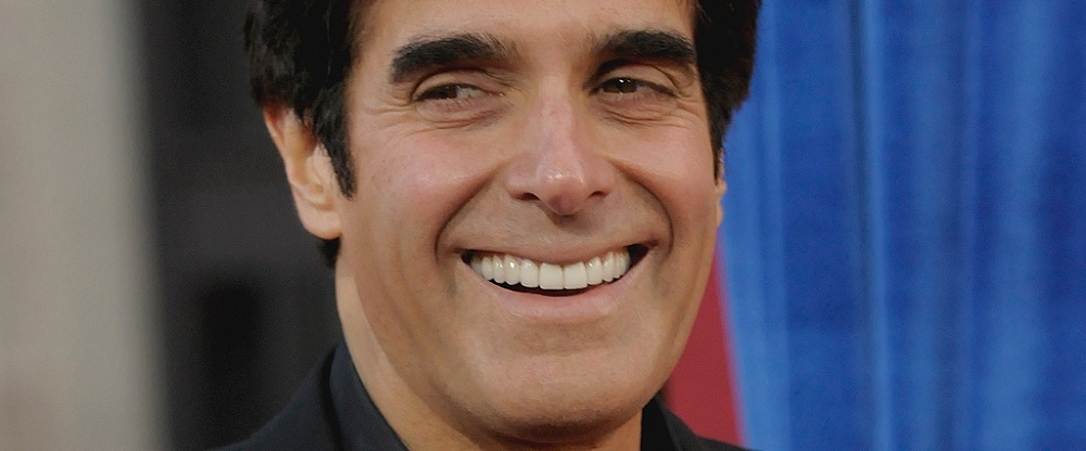 В Астрахани управляющая компания нашла в подвале дома воду Копперфильда