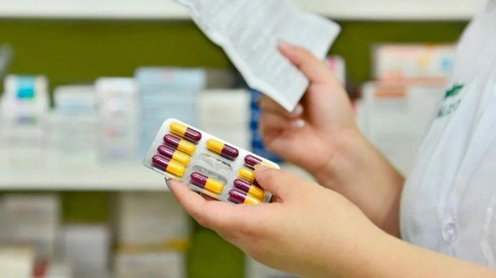 Астраханцы столкнулись с дефицитом лекарств, но поставки налаживаются